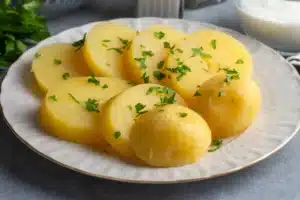 Combien de temps les pommes de terre cuites sont-elles sûres à manger ?