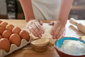 Comment amener vos ingrédients de pâtisserie à température ambiante quand vous êtes pressé par le temps