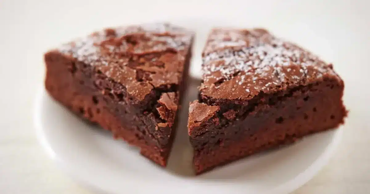 Le gâteau au chocolat dont tout le monde parle : la recette du chef pâtissier Yann Couvreur enfin dévoilée