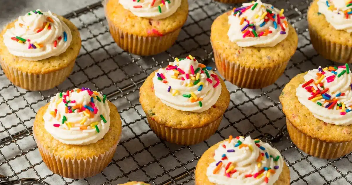 L'erreur de préchauffage qui ruine vos cupcakes à chaque fois