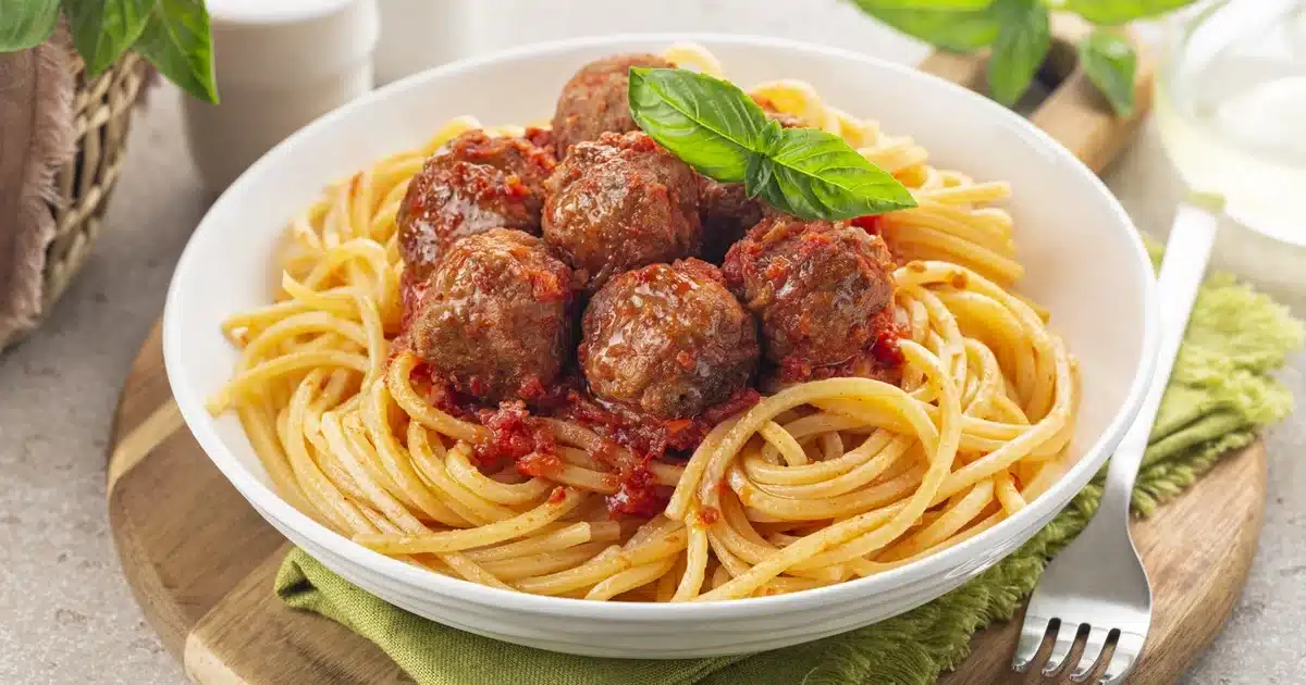 Les restes de spaghetti collés ensemble ? Utilisez cette astuce qui ne les dilue pas