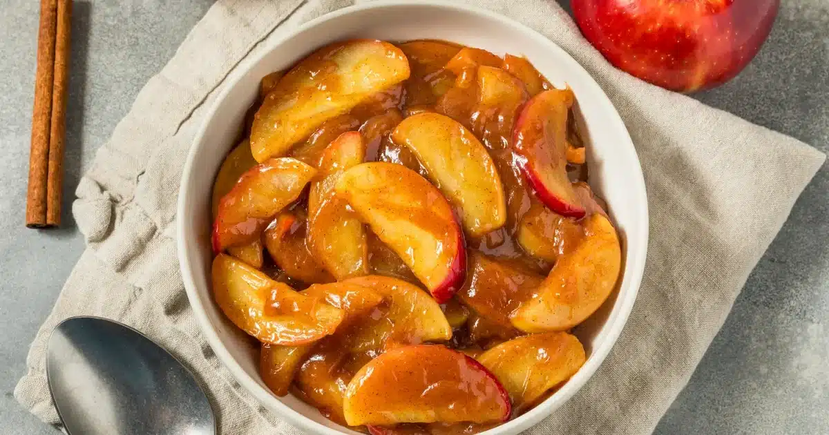 Oubliez le four : les pommes cuites sont encore meilleures quand elles sont préparées sur votre grill