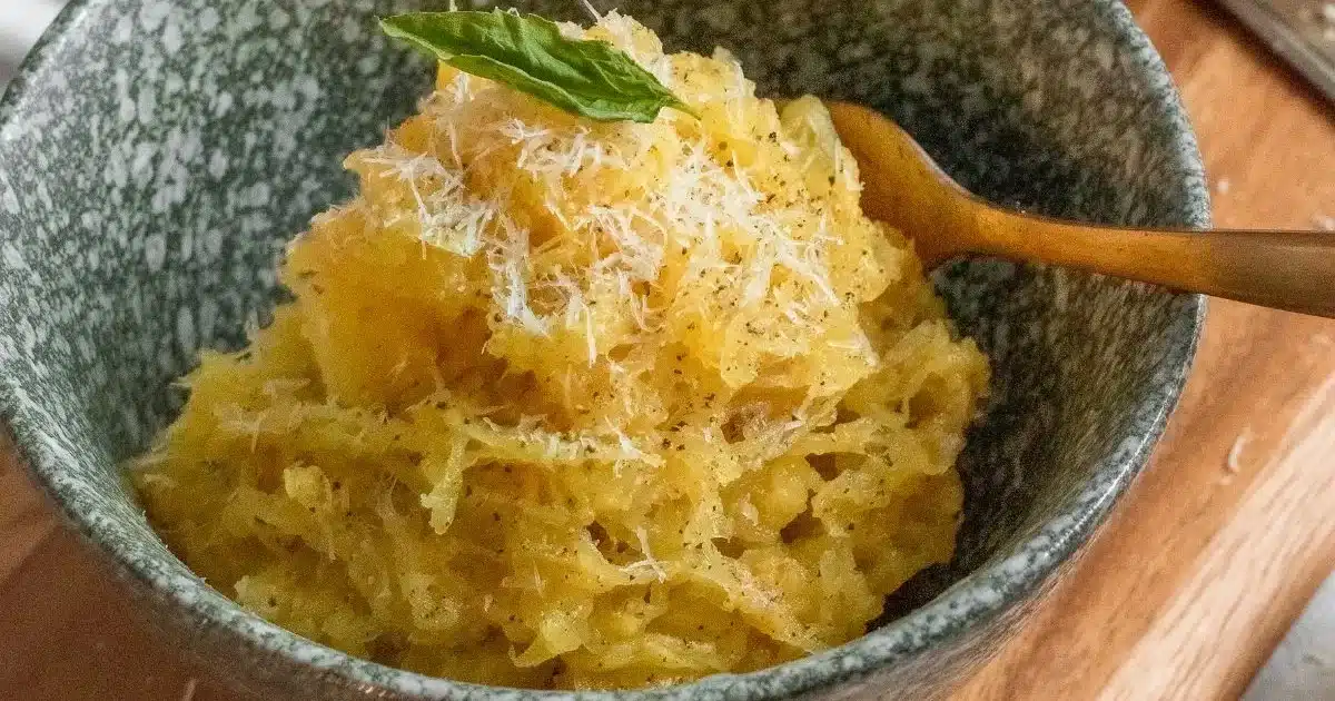 Spaghetti Squash Cacio e Pepe